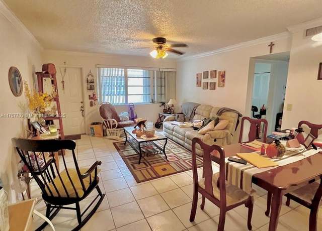 Property at 10060 Twin Lakes Dr Unit 37-H, Coral Springs, FL 33071, 2 beds, 2 baths