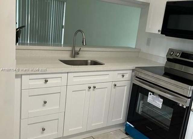 Property at 14020 SW 90th Ter #14020, Miami, FL 33186, 2 beds, 2 baths