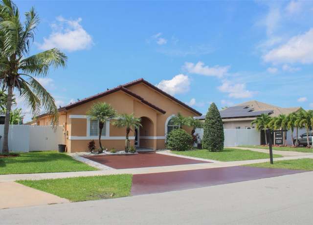 Property at 1405 SE 7th St, Homestead, FL 33033, 4 beds, 2 baths
