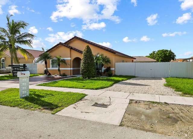 Property at 1405 SE 7th St, Homestead, FL 33033, 4 beds, 2 baths