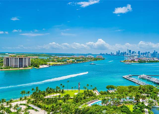Property at 300 S Pointe Dr #2102, Miami Beach, FL 33139, 2 beds, 2.5 baths