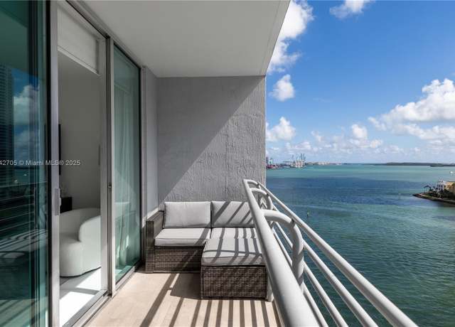 Property at 325 S Biscayne Blvd #1415, Miami, FL 33131, 2 beds, 2 baths