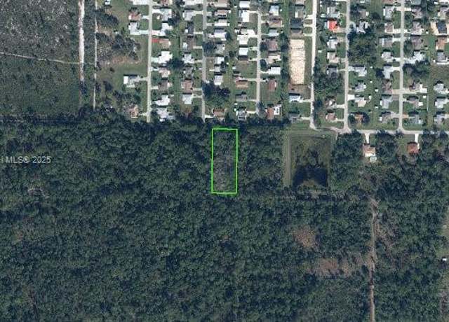 Property at 1902 Daffodil Ave, Sebring, FL 33875