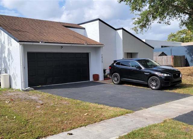 Property at 7420 NW 35th Ct, Lauderhill, FL 33319, 3 beds, 2 baths