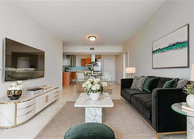 Property at 218 SE 14th St #1203, Miami, FL 33131, 2 beds, 2.5 baths