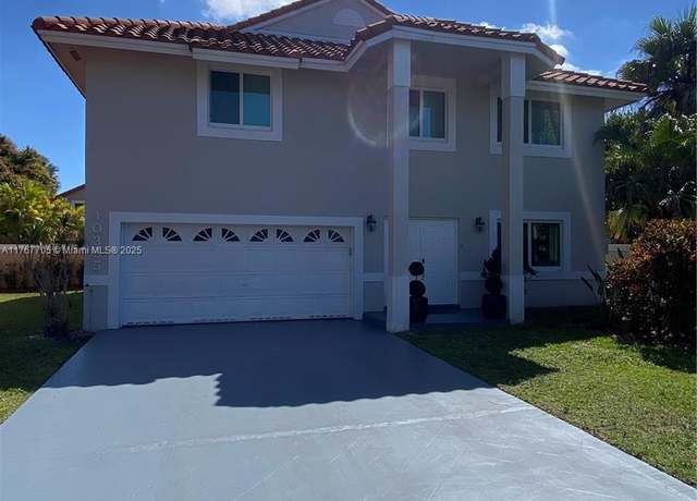 Property at 10355 NW 45th Ln, Doral, FL 33178, 4 beds, 2 baths