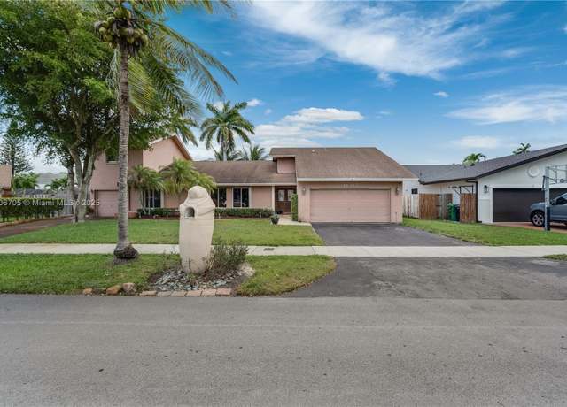 Property at 11362 SW 129th Ct, Miami, FL 33186, 5 beds, 3 baths