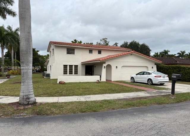 Property at 2020 SW 123rd Ct, Miami, FL 33175, 5 beds, 3.5 baths