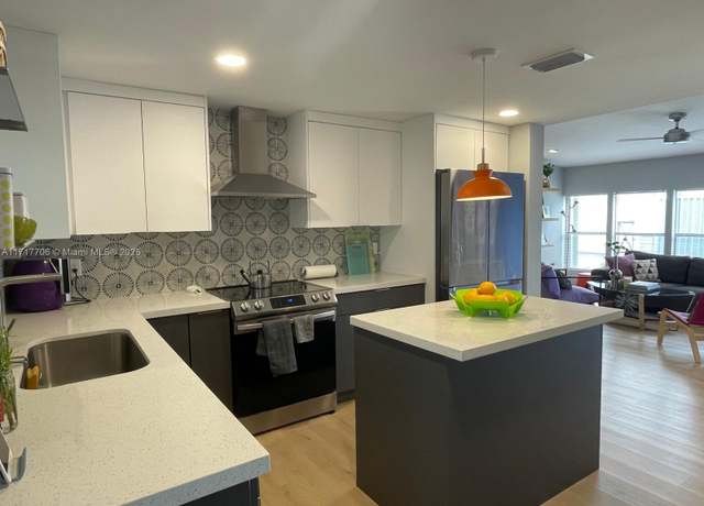 Property at 35303 SW 180th Ave, Homestead, FL 33034, 3 beds, 3 baths