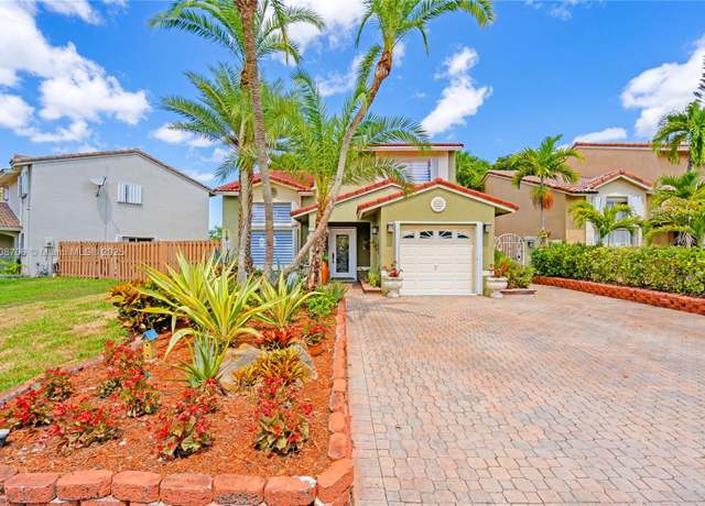 Property at 10213 SW 156th Ave, Miami, FL 33196, 3 beds, 2.5 baths