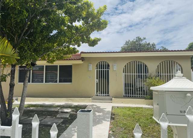Property at 3915 NW 4th Ter, Miami, FL 33126, 3 beds, 1 bath