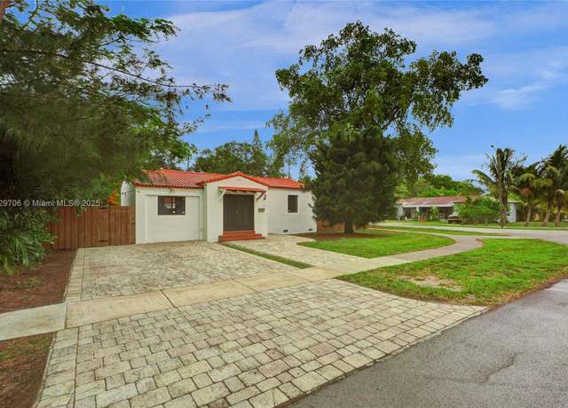 Property at 871 NE 122nd St, North Miami, FL 33161, 3 beds, 1 bath