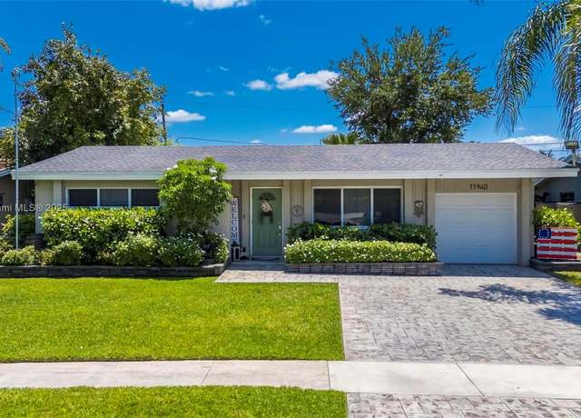 Property at 11940 NW 33rd St, Sunrise, FL 33323, 2 beds, 1.5 baths