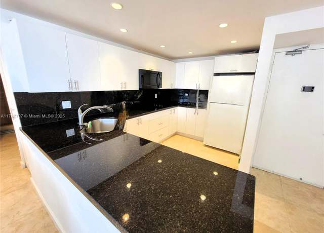 Property at 20379 W Country Club Dr #539, Aventura, FL 33180, 2 beds, 2 baths