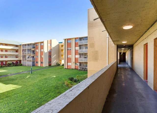Property at 3610 NW 21st St #305, Lauderdale Lakes, FL 33311, 2 beds, 2 baths