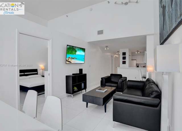 Property at 5445 Collins Ave Unit BAY-14, Miami Beach, FL 33140, 1 bed, 1 bath
