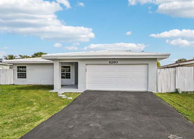Property at 8280 NW 68th Ter, Tamarac, FL 33321, 4 beds, 2 baths