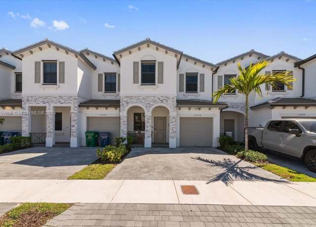 Property at 13378 SW 287th Ter, Homestead, FL 33033, 3 beds, 2.5 baths