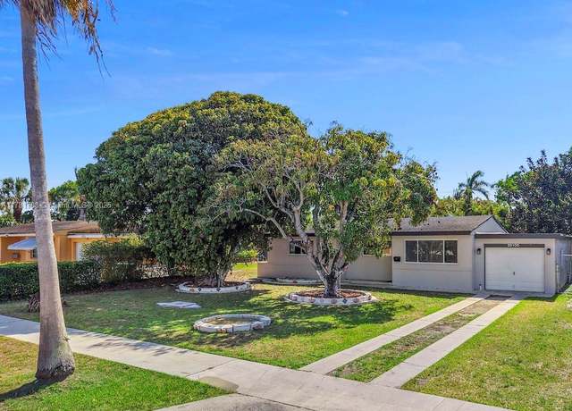 Property at 30100 SW 168th Ct, Homestead, FL 33030, 3 beds, 2 baths