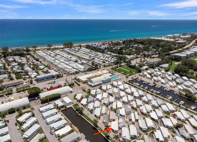 Property at 204 Flamingo Dr, Briny Breezes, FL 33435, 2 beds, 1.5 baths