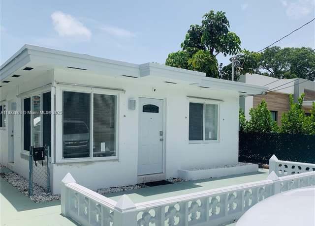Property at 116 SE 9th Ct, Hallandale Beach, FL 33009, 3 beds, 3 baths
