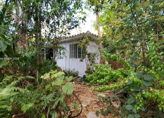 Property at 2315 Grant St, Hollywood, FL 33020, 2 beds, 1 bath
