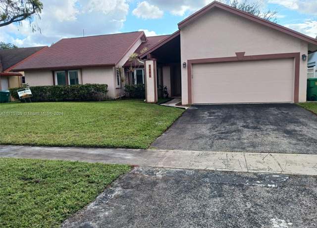 Property at 7446 NW 47th Pl, Lauderhill, FL 33319, 3 beds, 2 baths