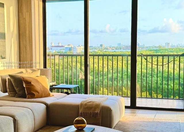 Property at 3375 N Country Club Dr #701, Aventura, FL 33180, 1 bed, 1.5 baths