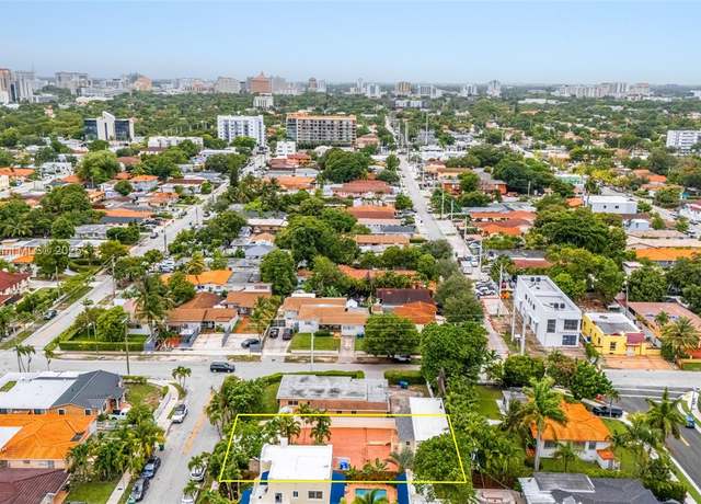 Property at 2385 SW 17th St, Miami, FL 33145, 9 beds, 9 baths