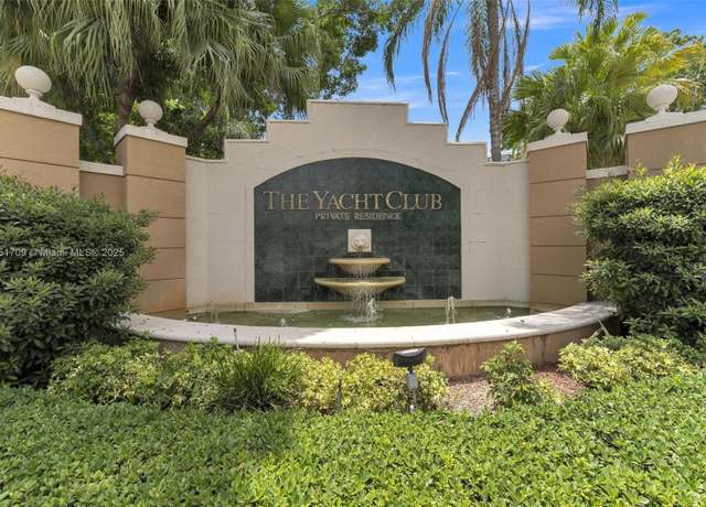 Property at 19501 E Country Club Dr #9407, Aventura, FL 33180, 3 beds, 2 baths
