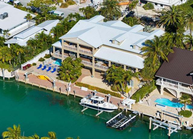 Property at 153 Stromboli Dr, Islamorada, FL 33036, 6 beds, 5 baths