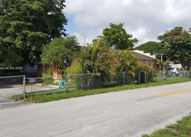 Property at 520 NW 2nd Ave, Hallandale Beach, FL 33009, 5 beds, 2 baths