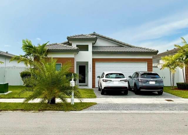 Property at 11611 SW 242nd St, Homestead, FL 33032, 4 beds, 2.5 baths