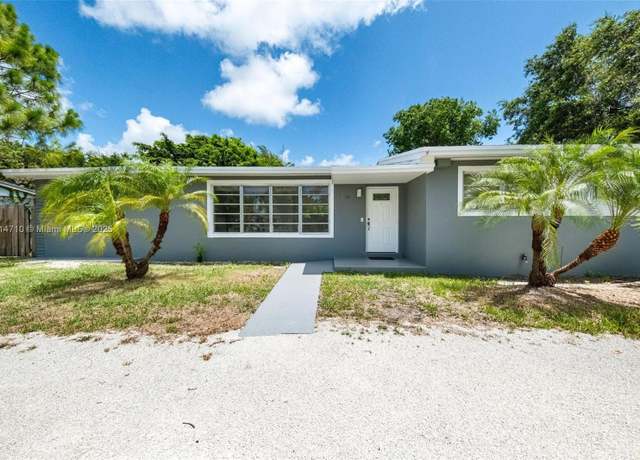 Property at 9221 SW 167th Ter, Palmetto Bay, FL 33157, 3 beds, 2 baths