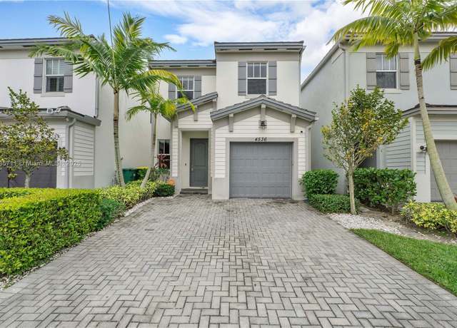 Property at 4536 NW 48th Ter, Tamarac, FL 33319, 3 beds, 2.5 baths