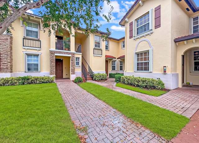Property at 1555 NE 33rd Rd Unit 102-2, Homestead, FL 33033, 3 beds, 2.5 baths
