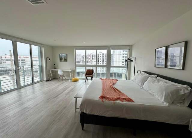 Property at 19380 NE 26th Ave #301, Miami, FL 33180, 1 bath