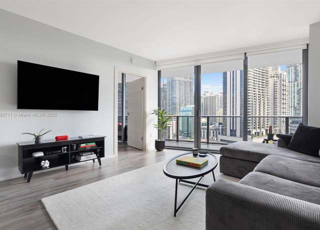 Property at 801 S Miami Ave #1603, Miami, FL 33130, 1 bed, 2 baths