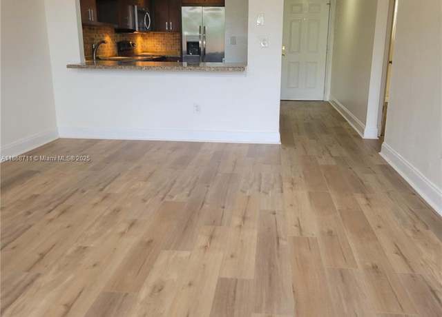 Property at 10000 NW 80th Ct #2533, Hialeah Gardens, FL 33016, 2 beds, 2 baths