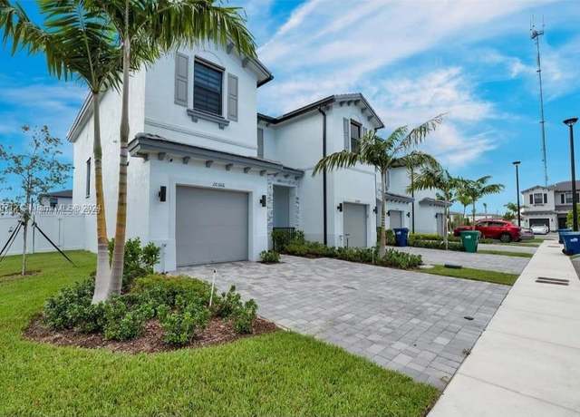 Property at 20366 NW 4th Path #20366, Miami Gardens, FL 33169, 3 beds, 2.5 baths