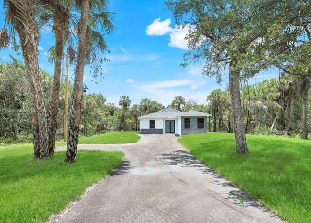 Property at 4393 32nd Ave SE, Naples, FL 34117, 4 beds, 4 baths