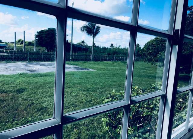Property at 22171 SW 274th St, Homestead, FL 33031, 4 beds, 2 baths