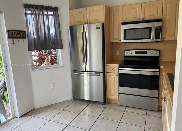 Property at 680 NW 79th Ter #104, Pembroke Pines, FL 33024, 3 beds, 2 baths