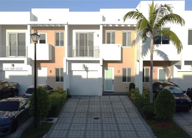 Property at 7221 NW 103rd Path, Doral, FL 33178, 3 beds, 3 baths