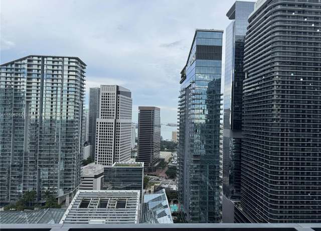 Property at 88 SW 7th St #3007, Miami, FL 33130, 1 bed, 1.5 baths