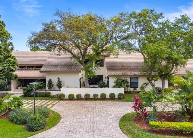 Property at 4140 Sanctuary Ln, Boca Raton, FL 33431, 4 beds, 5 baths
