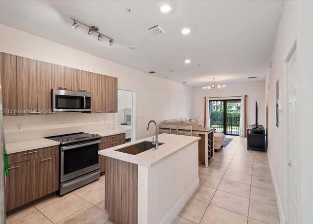 Property at 4636 NW 84th Ave #13, Doral, FL 33166, 2 beds, 2 baths