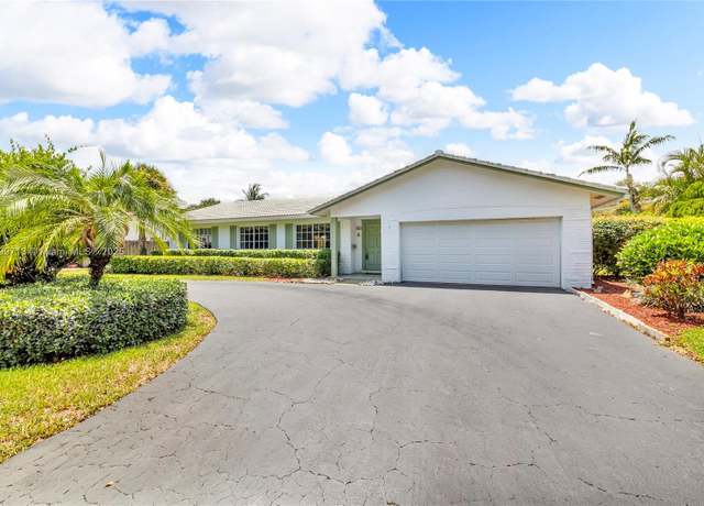 Property at 861 SW 58th Ave, Plantation, FL 33317, 4 beds, 2 baths