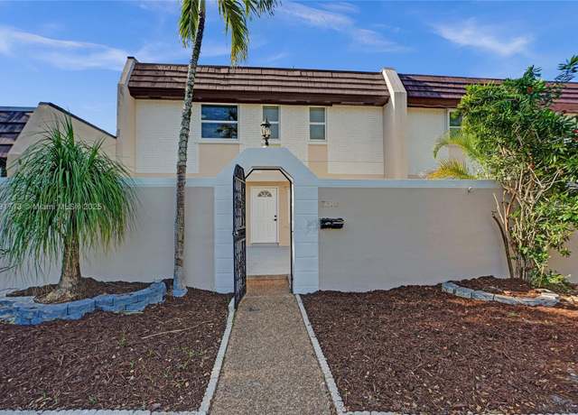 Property at 7310 S Miami Lakeway S, Miami Lakes, FL 33014, 3 beds, 2.5 baths