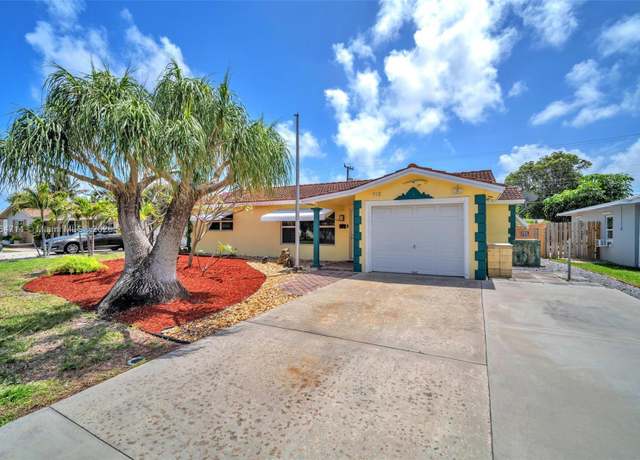 Property at 112 SE 6th Ave, Boynton Beach, FL 33435, 2 beds, 2 baths